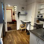 Family Apartment Near Kadriorg Swan Pond